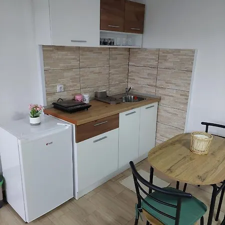 Kuljanin Apartment *